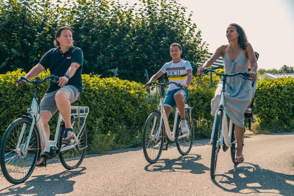 fietsen met gezin EuroParcs De Biesbosch