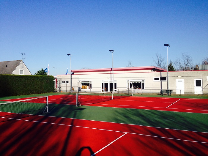 Tennisbanen op het bungalowpark