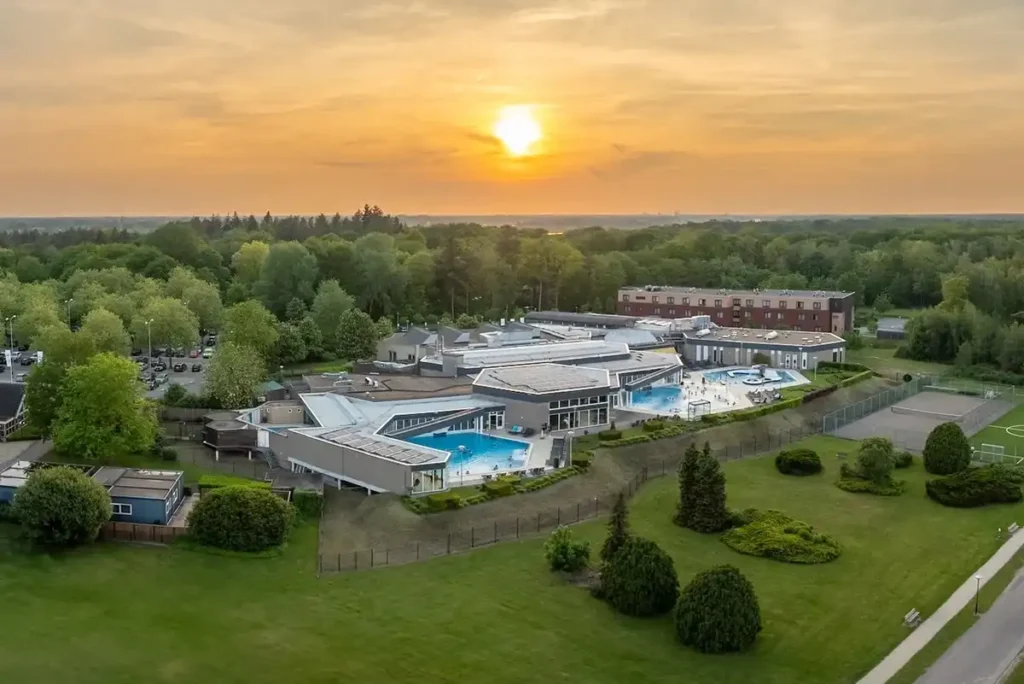 Roompot Klein Vink wellness- en buitenzwembaden