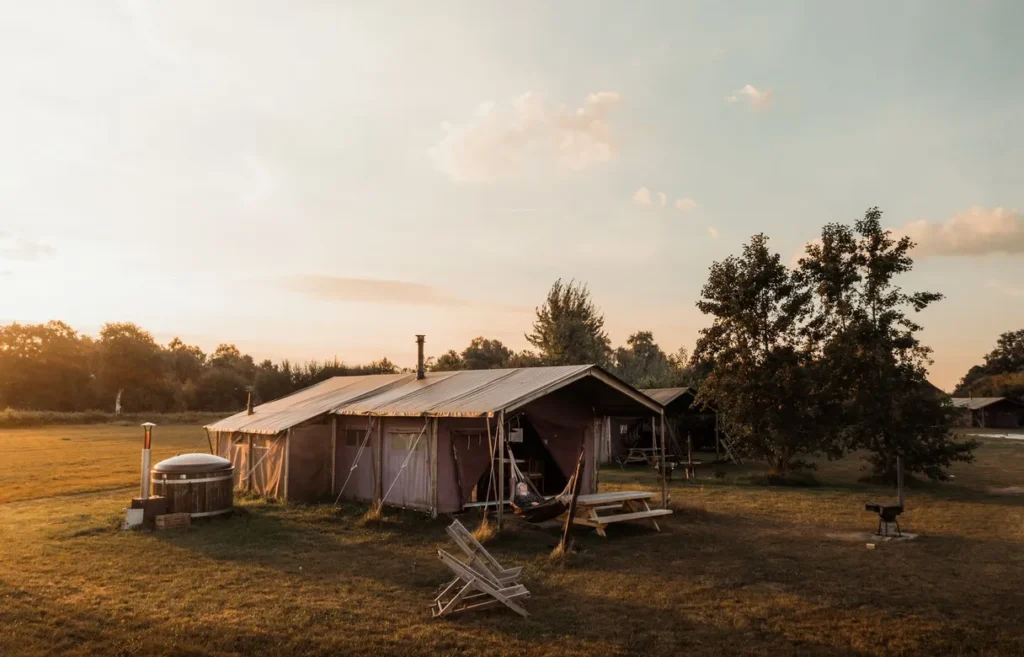 Tenthuisje bij Boerenbed