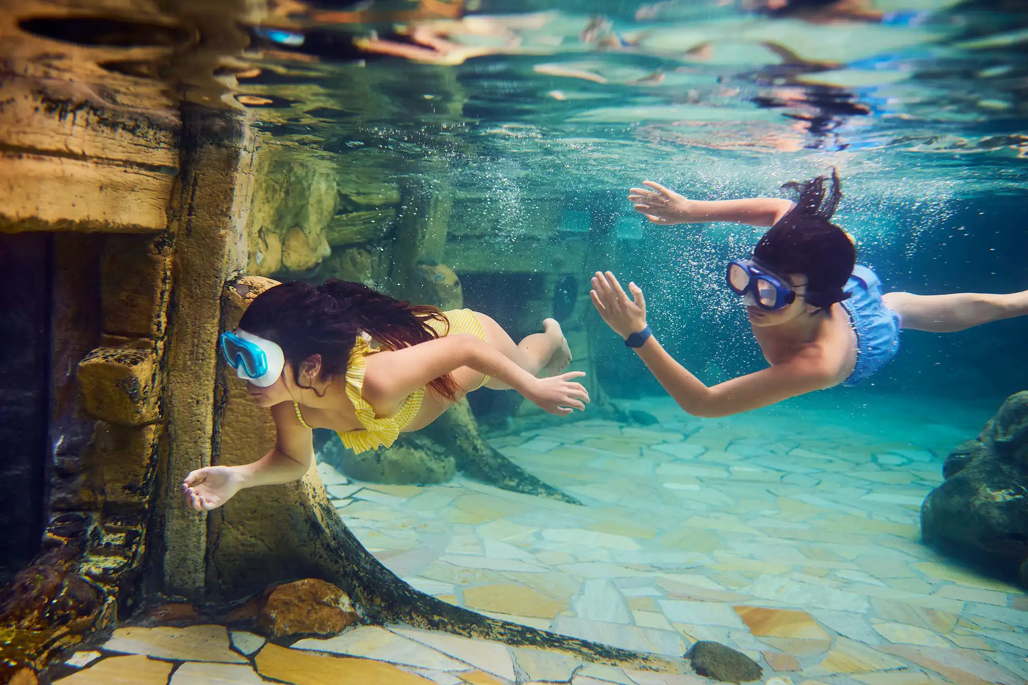 Center Parcs De Kempervennen onder water in de Aqua Mundo