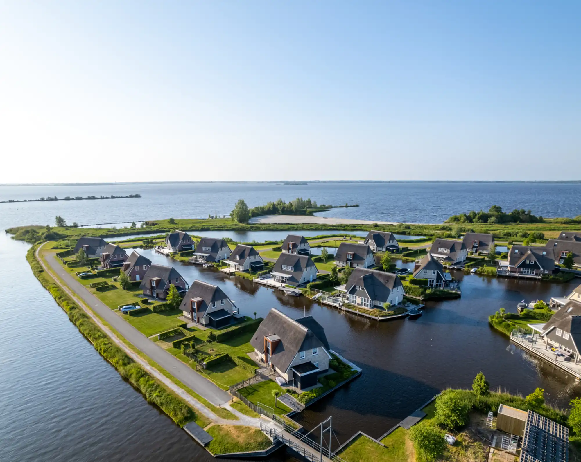 Friese meren villa's, dit vakantiepark ligt aan het water in Friesland